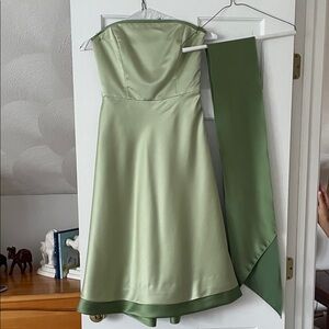 Elegant Green Strapless Dress